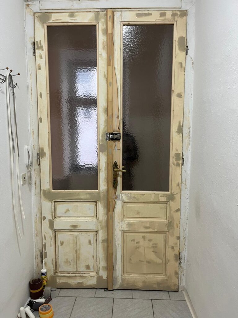 Sanierung Alt-Wien-Eingangstür